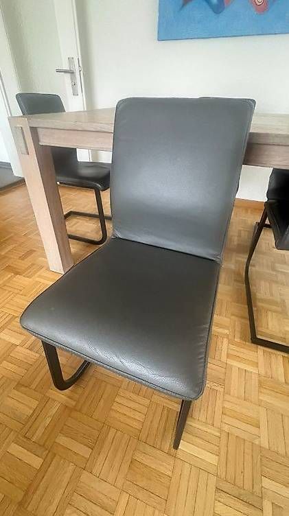 Tavoli: Gratis abzugeben: 1 Esstisch mit 6 Stühlen – Usato da Winterthur venduto da Brummbaer1 4