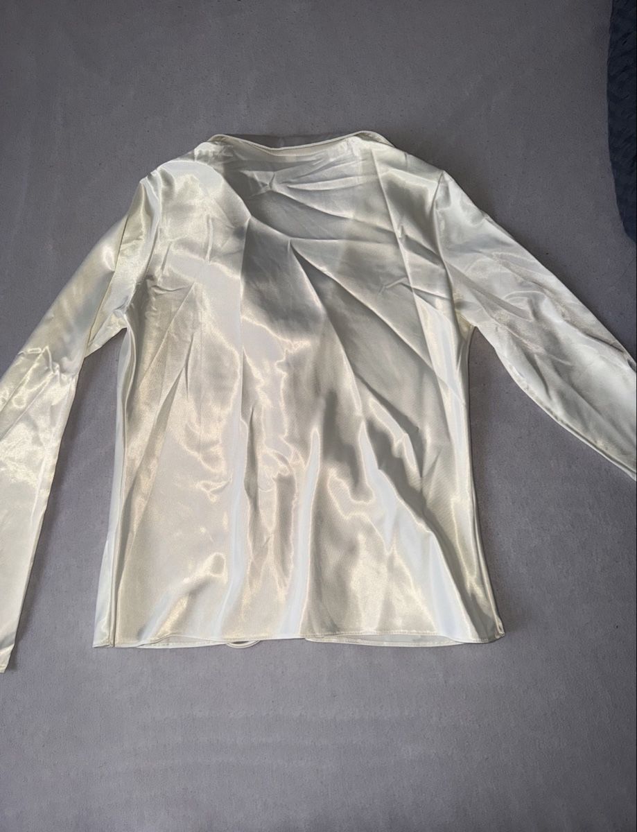 Blusen: Satin Wickelbluse Weiss – Neu (gemäss Beschreibung) aus Oftringen von soraia.i 4
