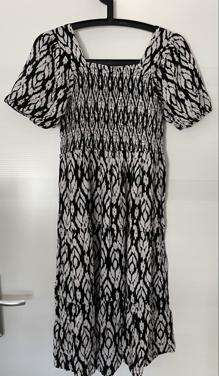 Only Robes: Petite robe estivale – D'occasion à Villars-le-Grand par Scaoli 1