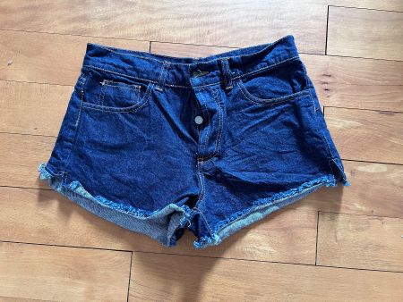 Damen Short Gr.40 wie neu 1x getragen