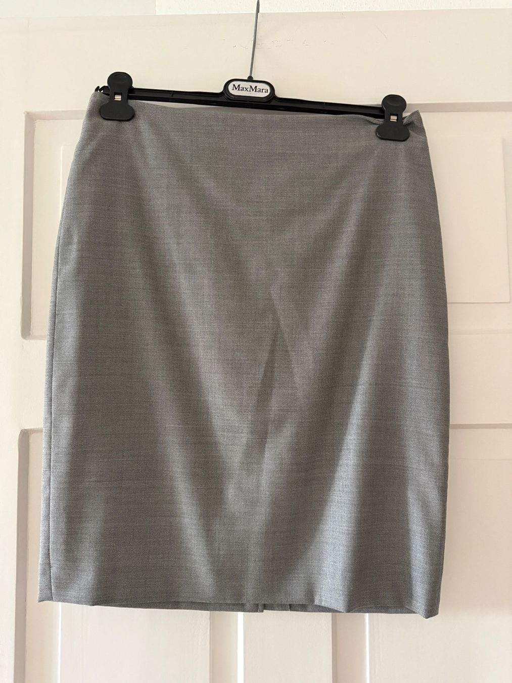 Max Mara Anzüge & Kostüme: Eleganter 3-teiliger Max Mara Anzug / Kostüm – Gebraucht aus Horgen von tsp_qr5b 1