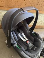 Maxi Cosi Pebble Pro 2 mit Liegefunktion und Isofix, wie neu
