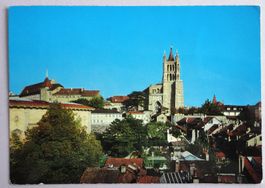 Lausanne - la Cathédrale et l' ancienne Académie