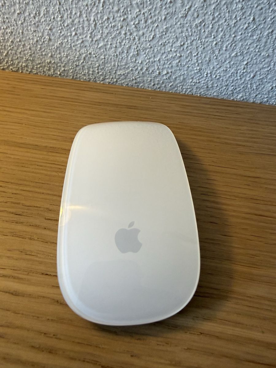 Apple Souris: Souris Apple Magic Mouse – D'occasion à Kloten par Mumiiin