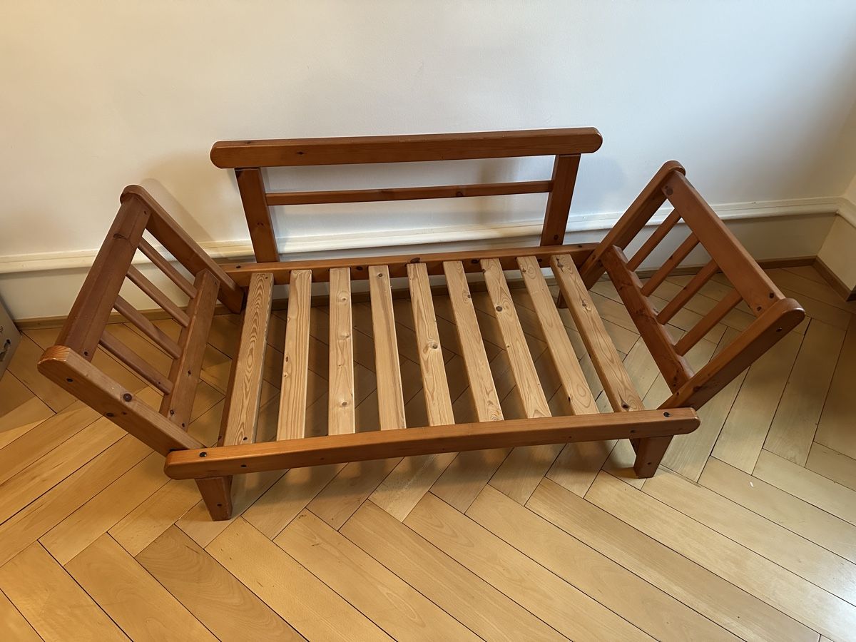 Sofas: Futon-Schlafsofa – D'occasion à Basel par mai_q2v6 8
