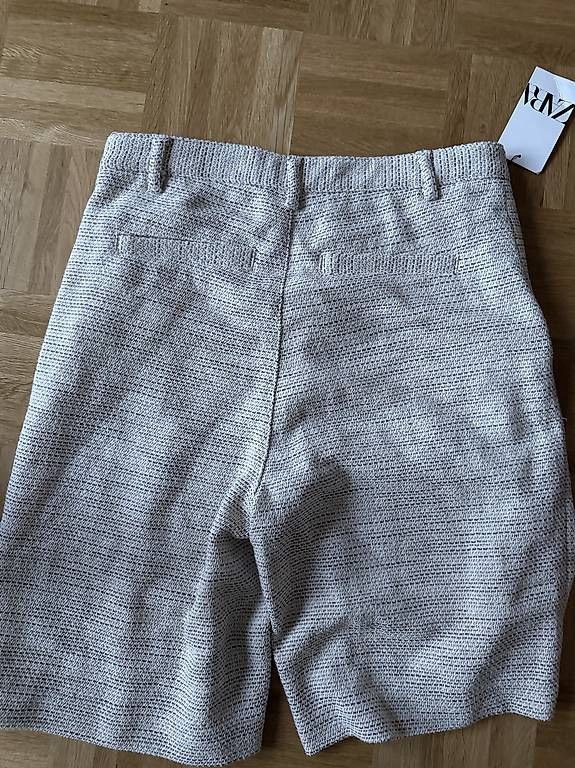 Pantaloni: Zara Kurze Hose  – Usato da Basel venduto da alu_l9s8 2