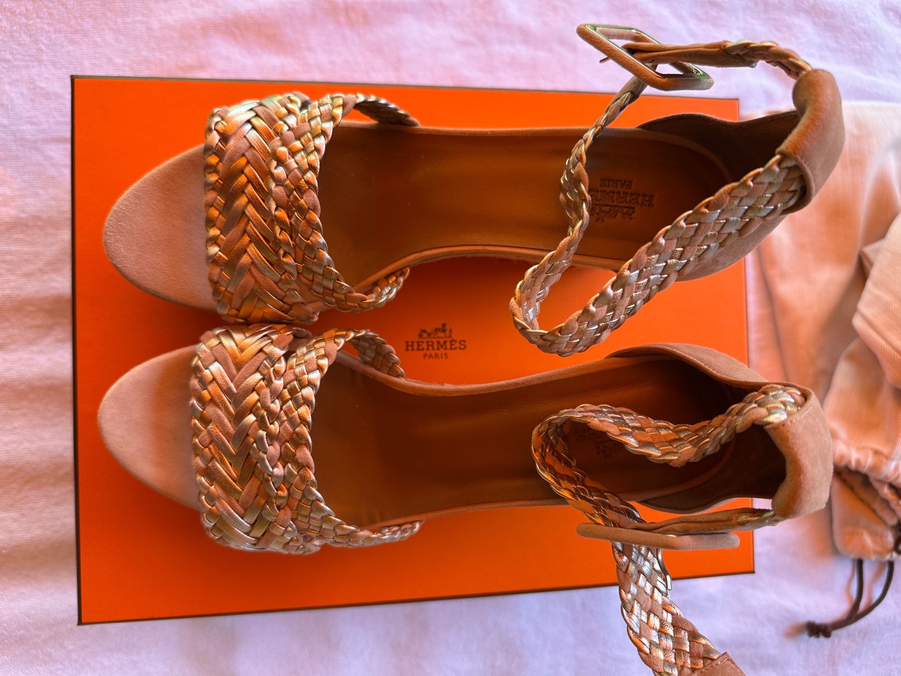 Hermès Chaussures femmes: Espadrilles Hermès Sofia – Neuf (Voir description) à Bouveret par seb_rjx8