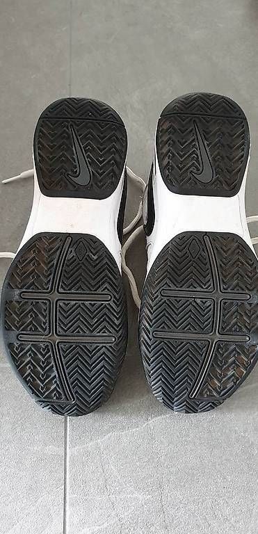 Scarpe da uomo: Basket Tennis Nike  – Usato da Bôle venduto da Benedetto72 1