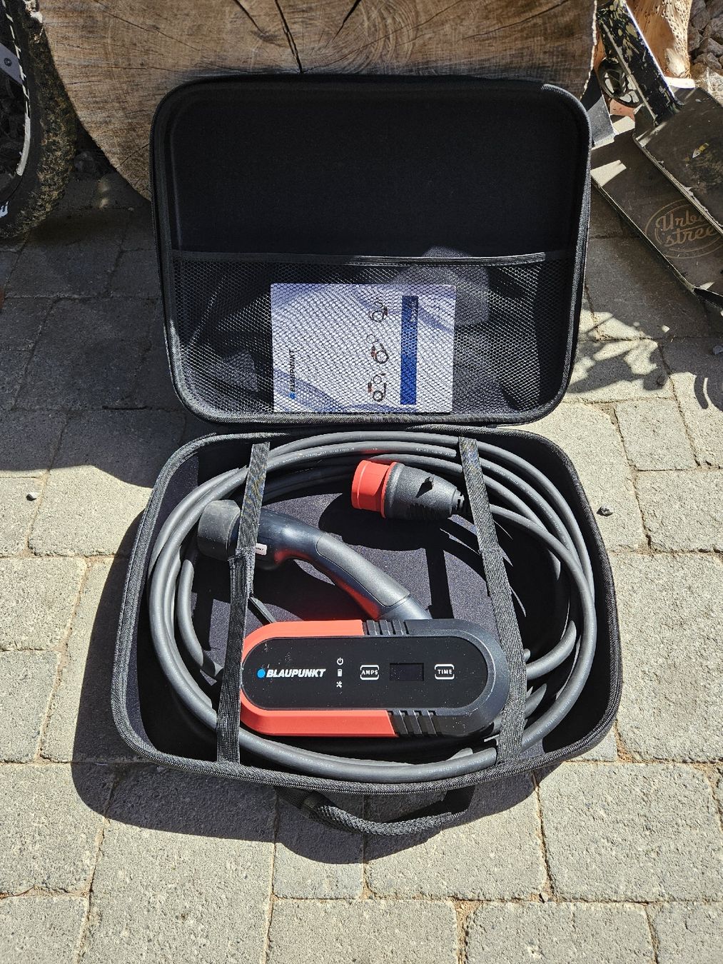 Caricabatterie: Ladestation für E-Auto – Nuovo (secondo la descrizione) da Hägglingen venduto da RusticJoe