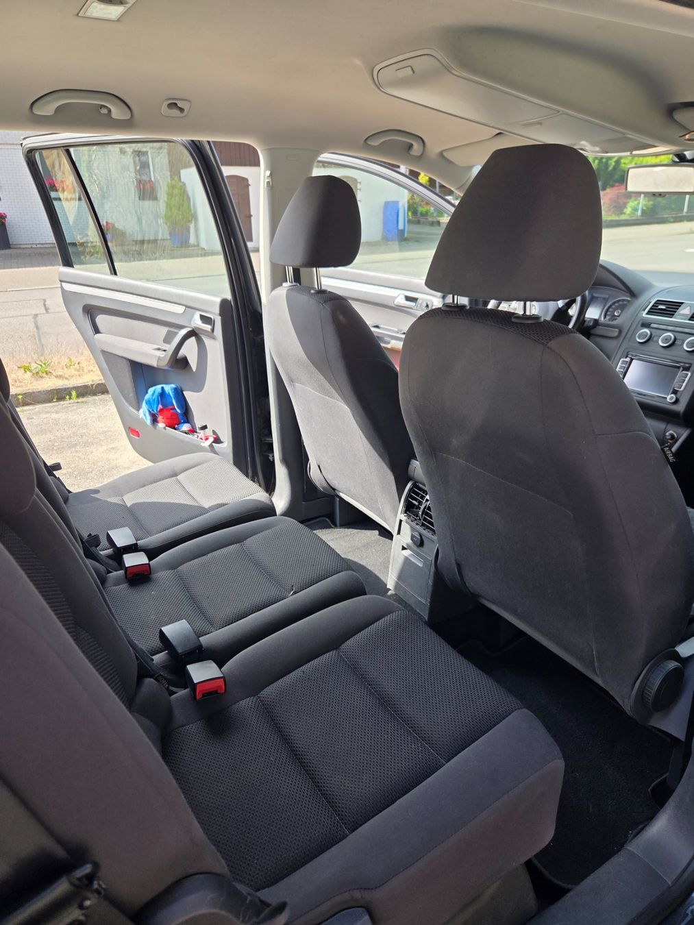 VW Automobili: VW TOURAN 1.2 BLUE MOTION – Usato da Bettwil venduto da Dodge74 7
