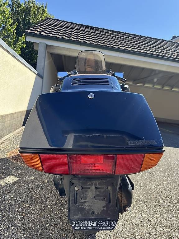 Scooter: Honda Helix CN250  (Sofaroller) – Usato da Rickenbach SO venduto da YvonneA02 3