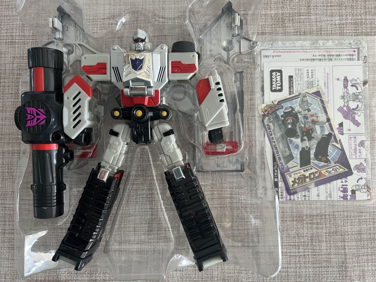 Statuette: Transformers Megatron Classic D-01 Transformer Toy – Usato da Neuchatel venduto da Pancrazi 2