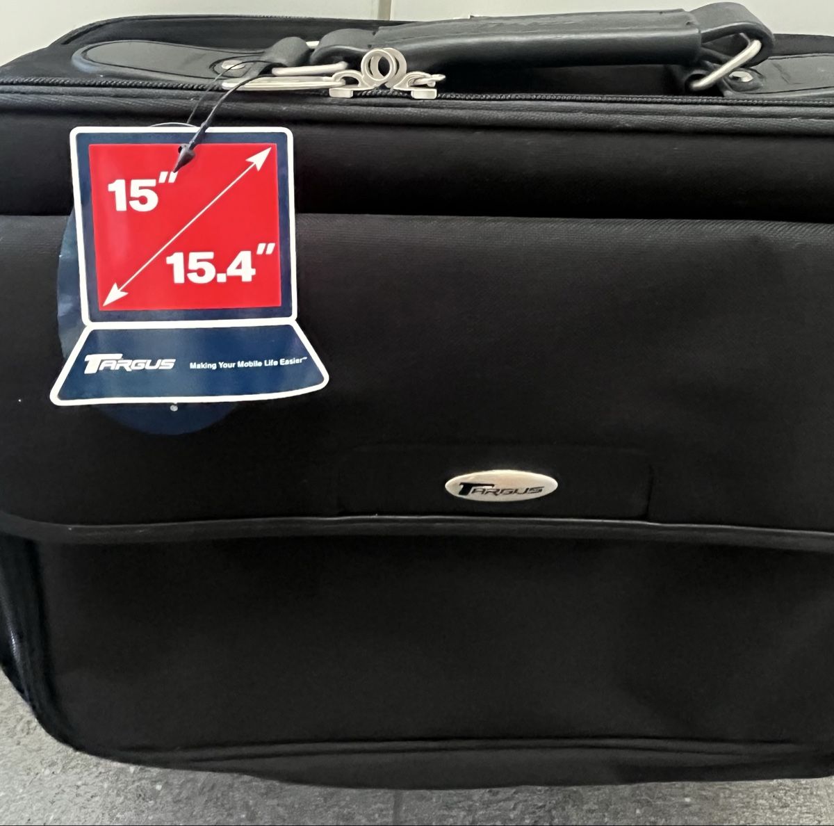 Targus Taschen: Nagelneue Targus Laptoptasche – Neu und originalverpackt aus Hünenberg See von spartakus02 1