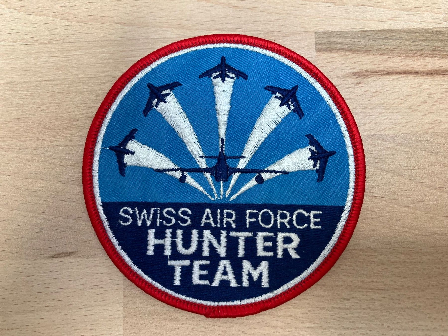 Schweizer Armee Placchette & Badge: Badge patrouille suisse Hunter – Usato da Faoug venduto da SANMTE