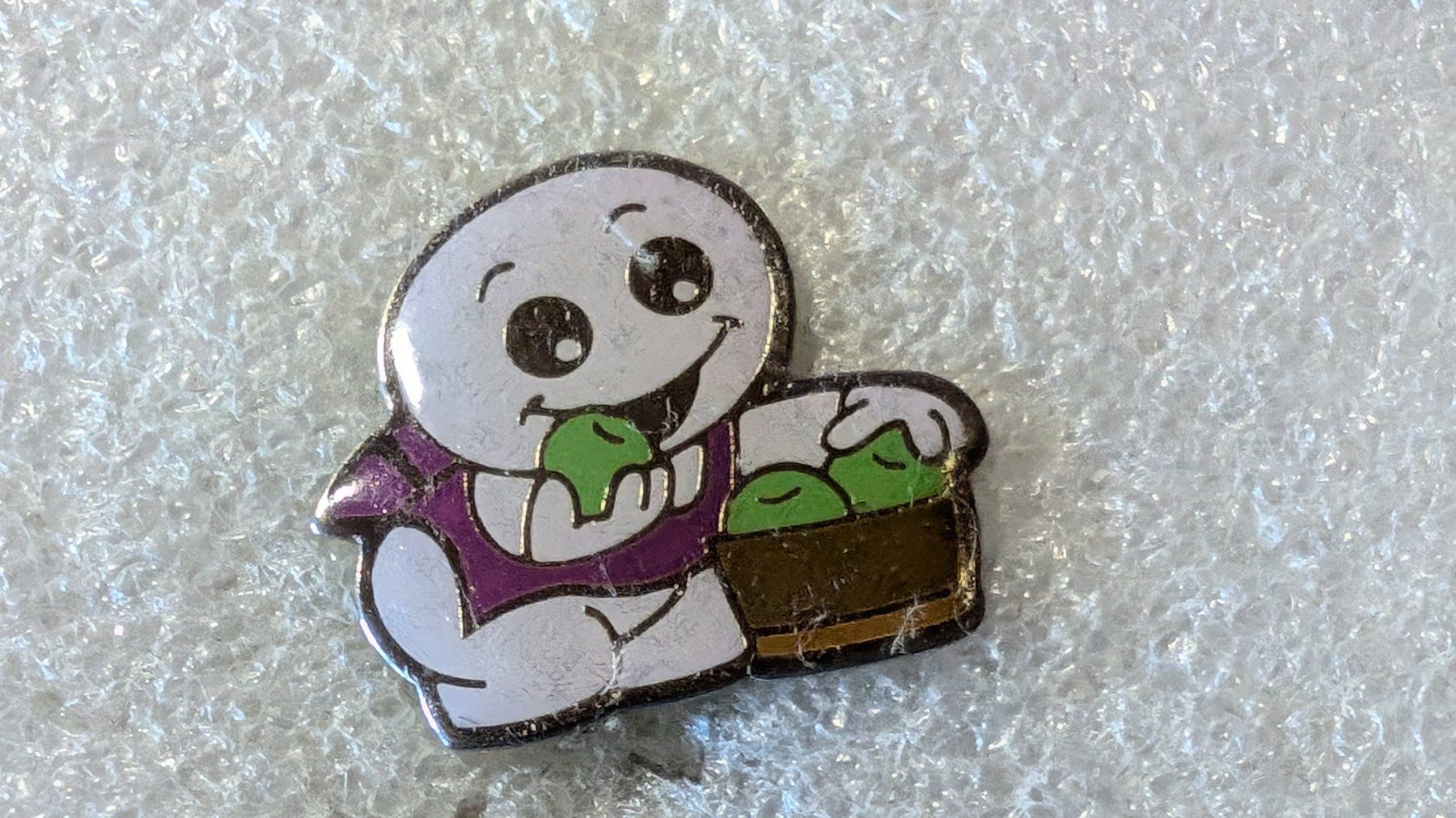 Plaketten & Abzeichen: Ansteckpin 229: Maga Bio – Gebraucht aus Oppligen von Pin-Fall-Shop
