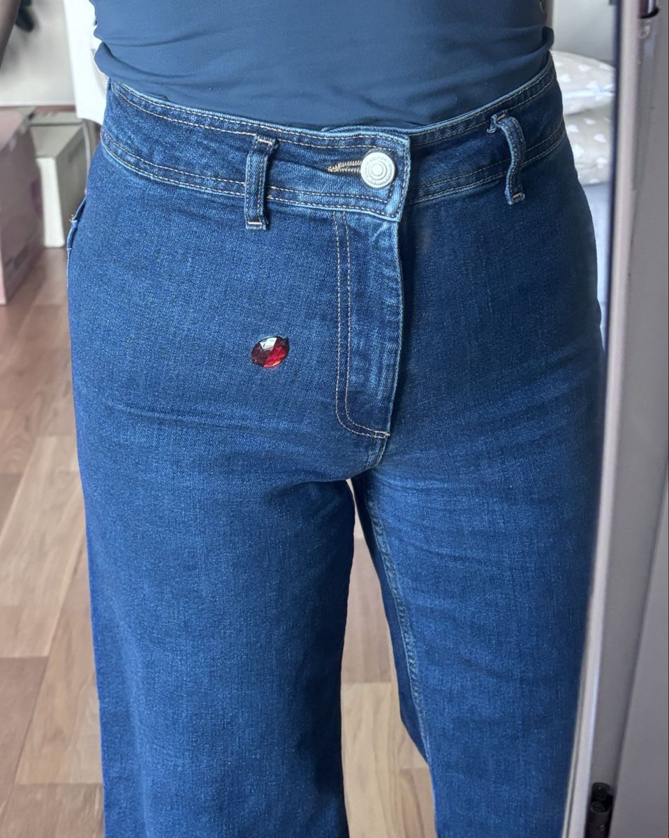 Jeans: Jeans with detail (red diamond) – Gebraucht aus Zürich von mat_58mf 1