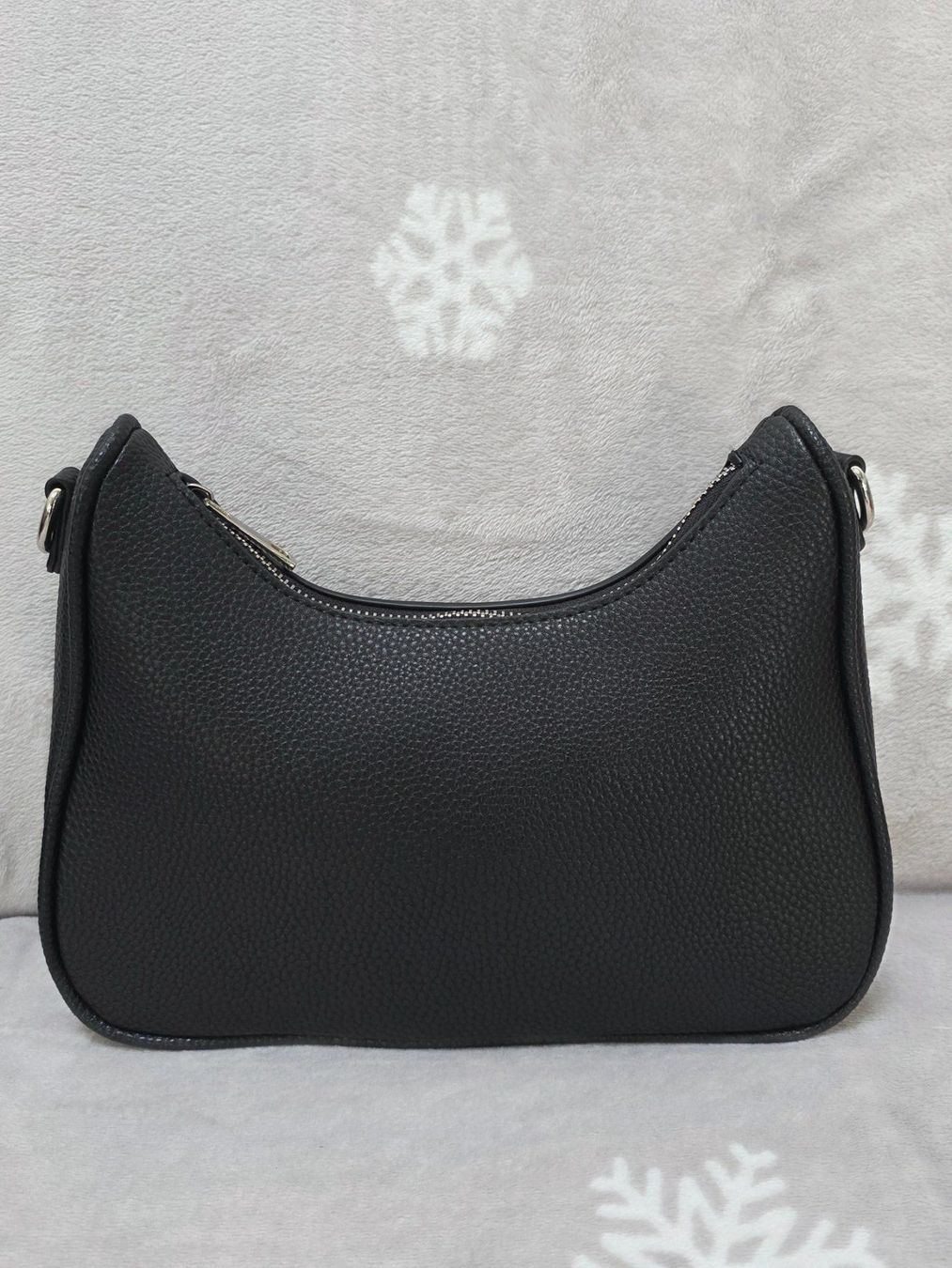 Borse da donna: Handtasche in Schwarz CHICOREE – Usato da Steffisburg venduto da ang_7fcj