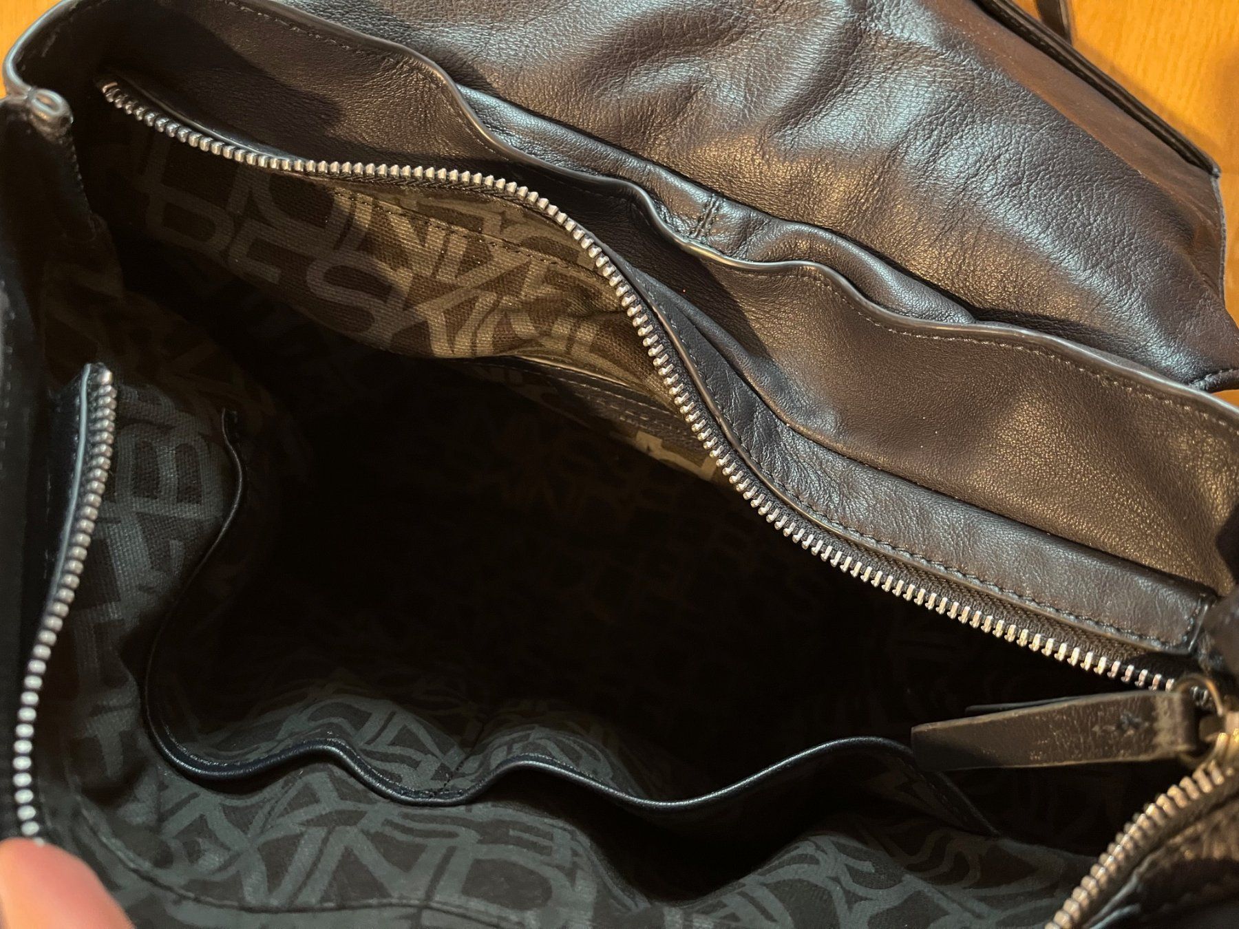 Liebeskind Zaini: LIEBESKIND Rücksack Leder – Usato da Luzern venduto da Aleoschli 6
