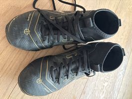Nike Mercurial Fussballschuhe Gr. 33.5