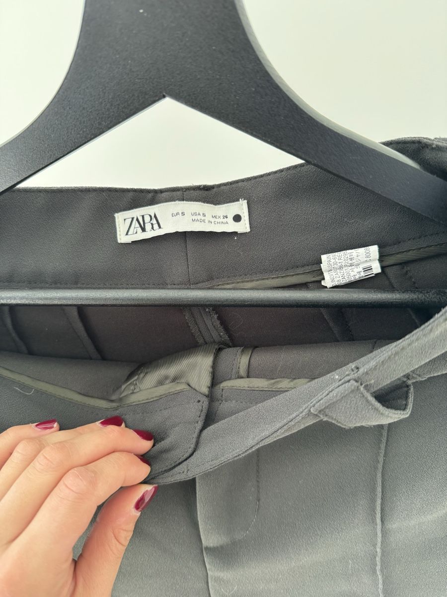 Zara Pantaloni: Zara High-Waist-Hose, Grösse S – Nuovo (secondo la descrizione) da Zürich venduto da di_archive 2