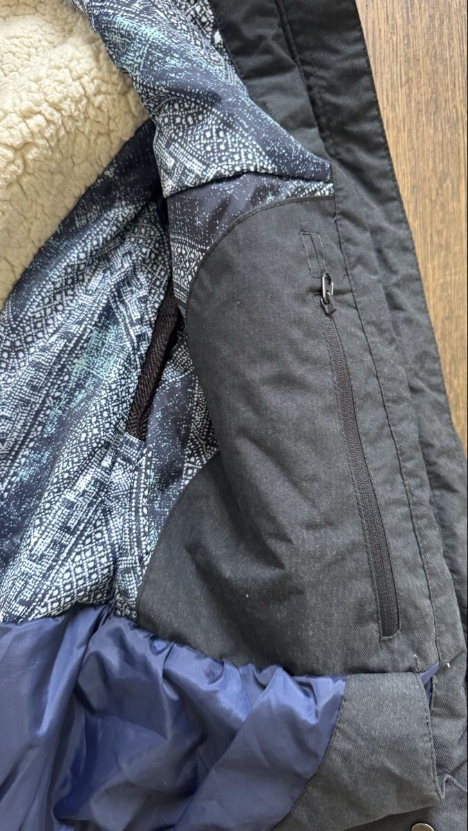Roxy Giacche: Roxy Snowboardjacke Dryflight Technology Grösse S – Usato da Zollikon venduto da rundbsurf 8