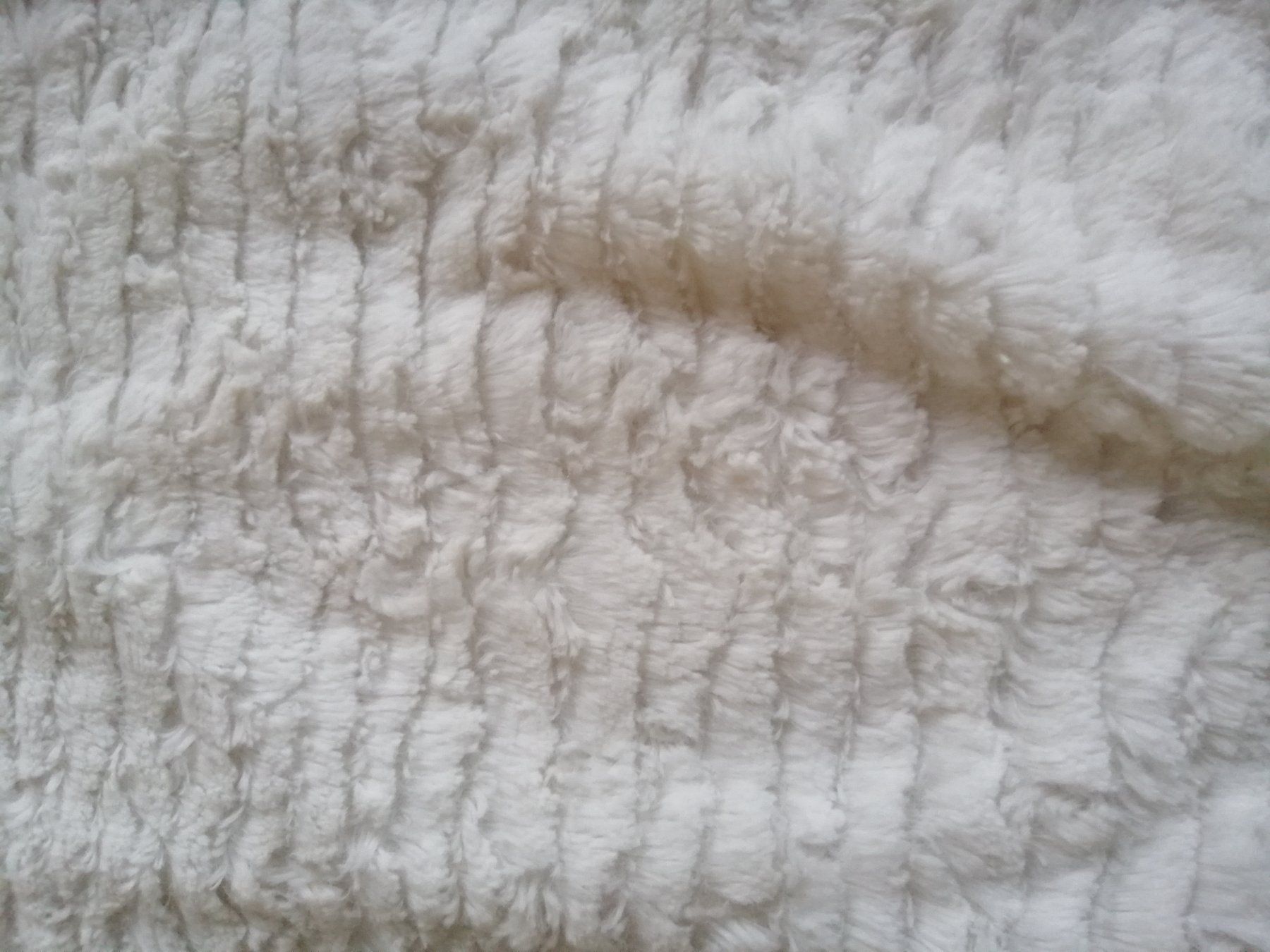 Pulls & Sweat-shirts: Pullover flauschig – Neuf (Voir description) à Biel/Bienne par M.D.C 2