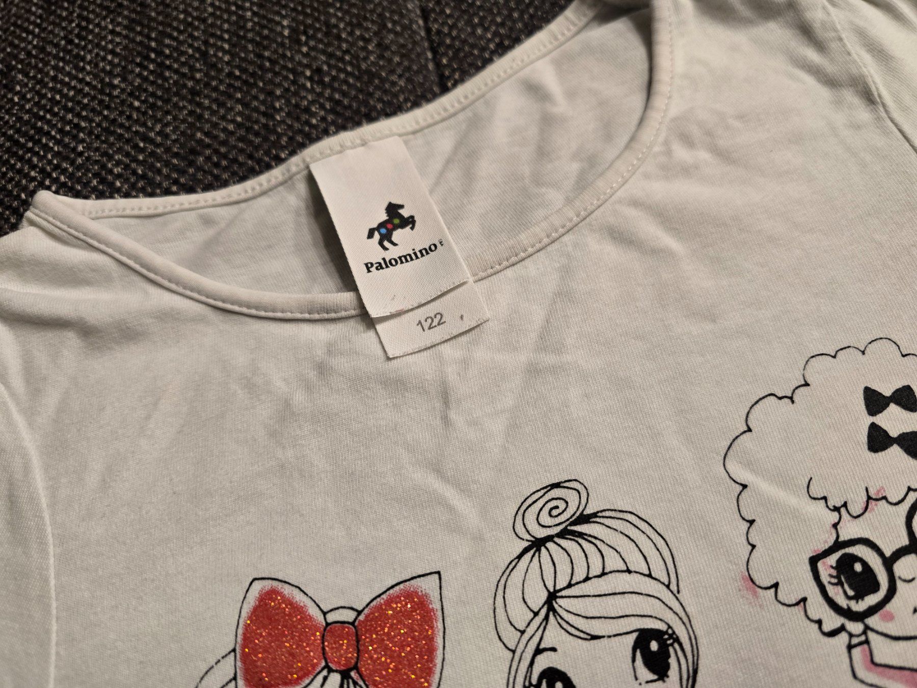 Camicette, T-shirt & Top: T-Shirt Gr.  122 – Usato da Büttikon AG venduto da Amineah 1