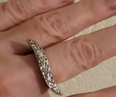 Bague pour femme en argent rhodié 925 avec zirconium.