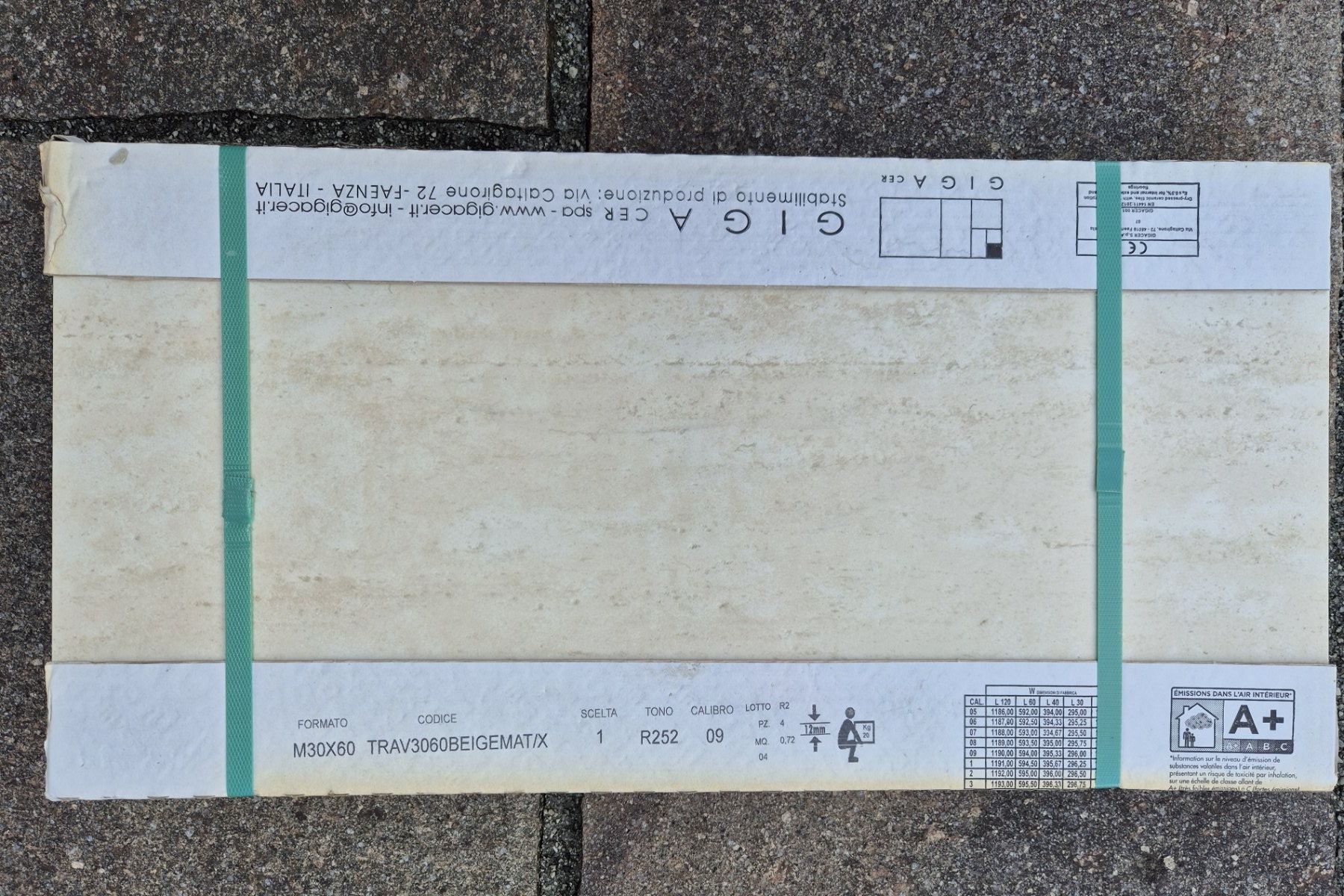 Bodenbeläge: Bodenplatten Keramik - 12 Stück, 30 x 60cm – Neu und originalverpackt aus Freienstein von upsrft 1