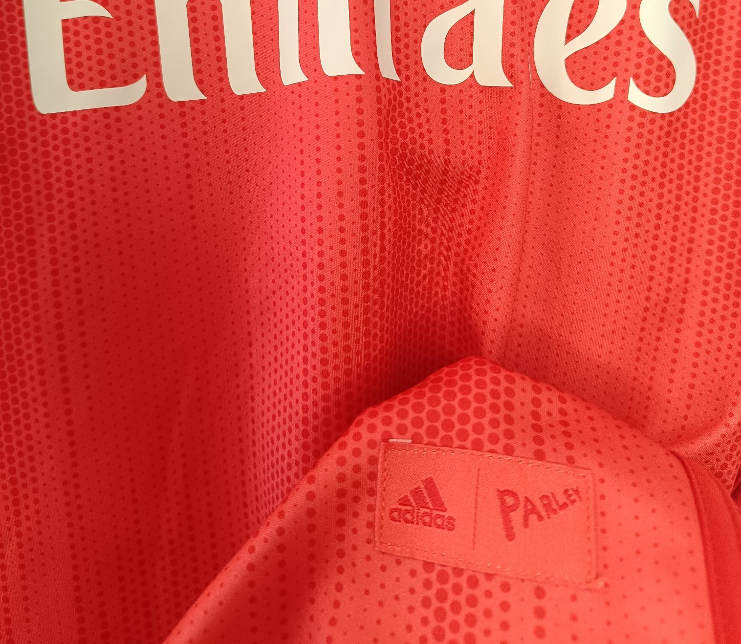 Real Madrid Leibchen & Hosen: SERGIO RAMOS #4 Original Real Madrid 2018-19 Third Trikot – Gebraucht aus St-Léonard von SwissDealsJersey 5