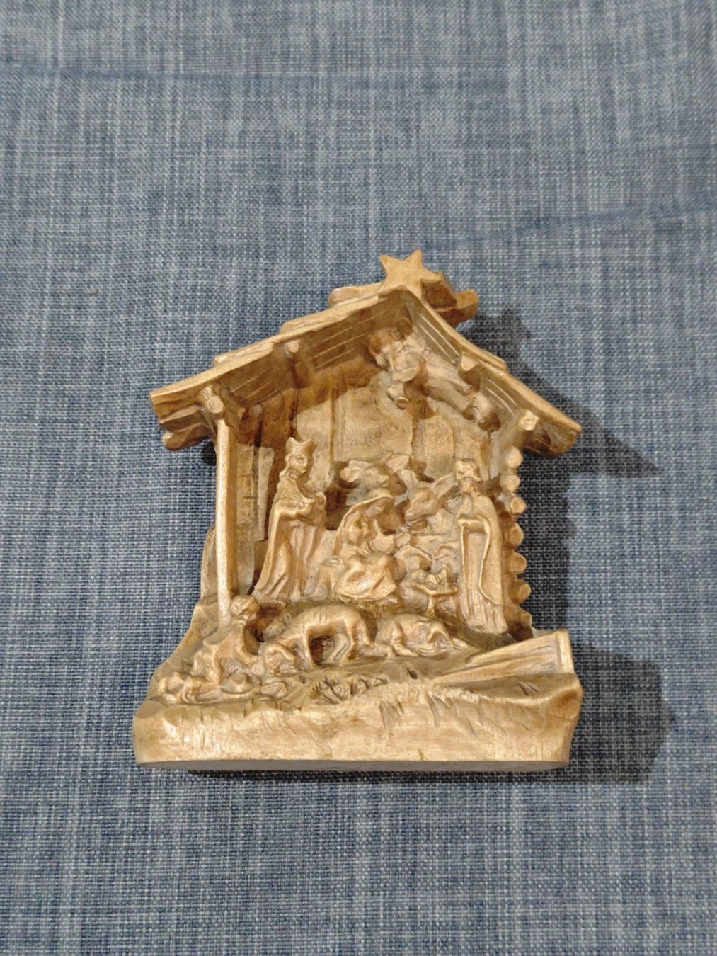 Alle Dekorationen: Holz-Weihnachtskrippe Handarbeit Deko Weihnachten Figur – Neu (gemäss Beschreibung) aus Diessbach b. Büren von Crocharry