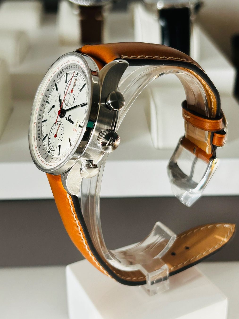 Sinn Orologi: SINN 910 SRS Flyback Column Whel Chronograph. New/Garantie. – Nuovo e nell'imballaggio originale da Genève venduto da GLwatchsa 3