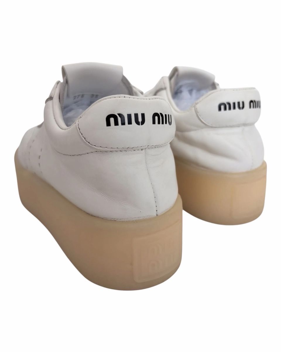 Miu Miu Scarpe da donna: Miu Miu White Sneakers Shoes – Usato da St.Josefen venduto da lop_lh8d 7