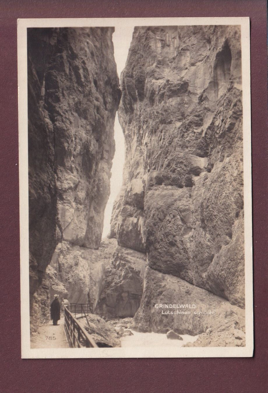 Cartoline postali: GRINDELWALD - Lütschinen - Schlucht – Usato da Pully venduto da nicecards