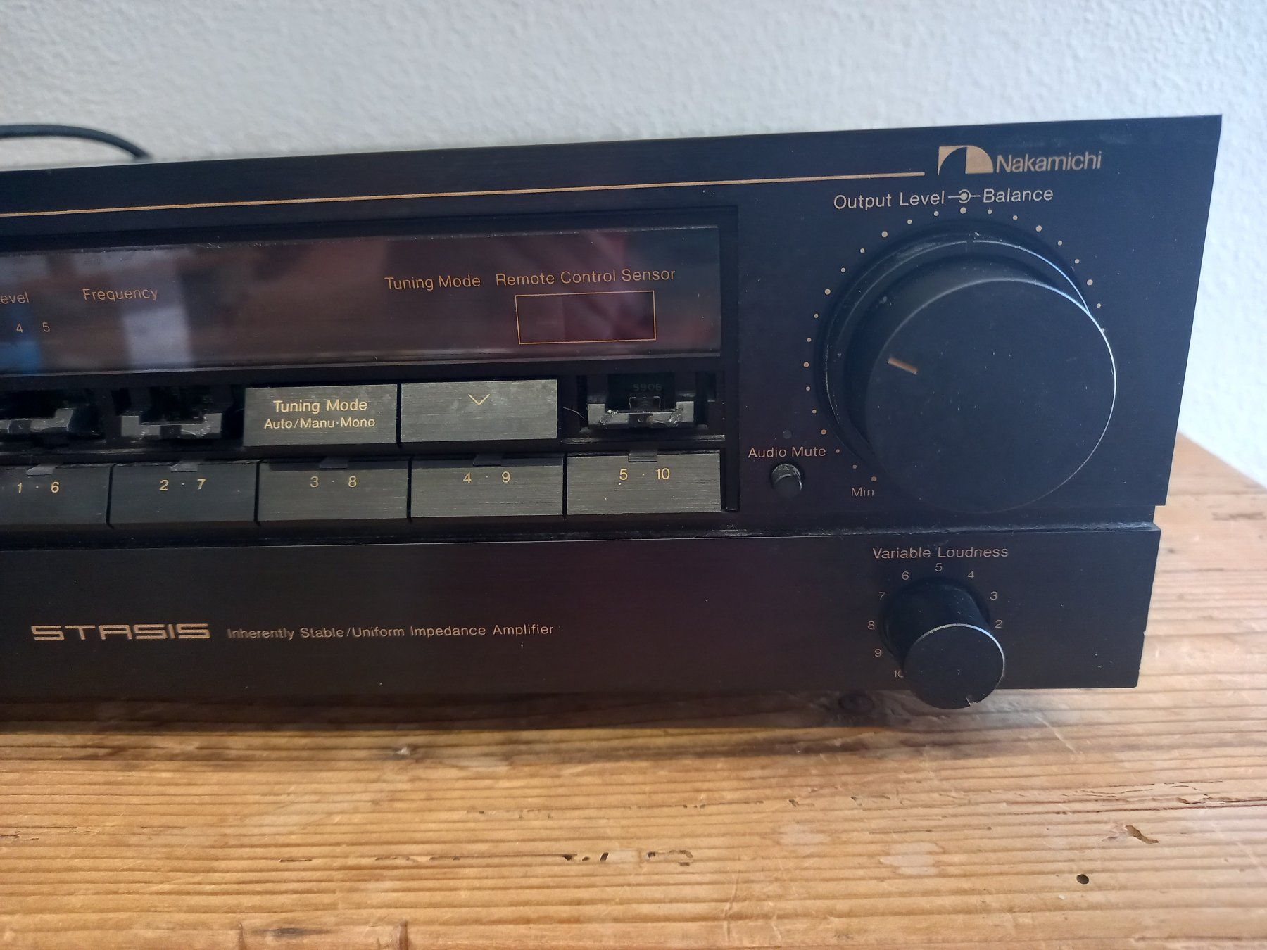 Nakamichi Verstärker: Nakamichi SR-4 E Verstärker – Defekt aus Prez-vers-Siviriez von Monija70 1