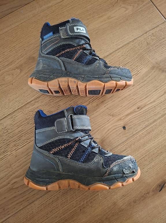 Fila Schuhe für Jungen: Fila Winterschuhe in Grösse 28 – Gebraucht aus Allschwil von Tippster 2