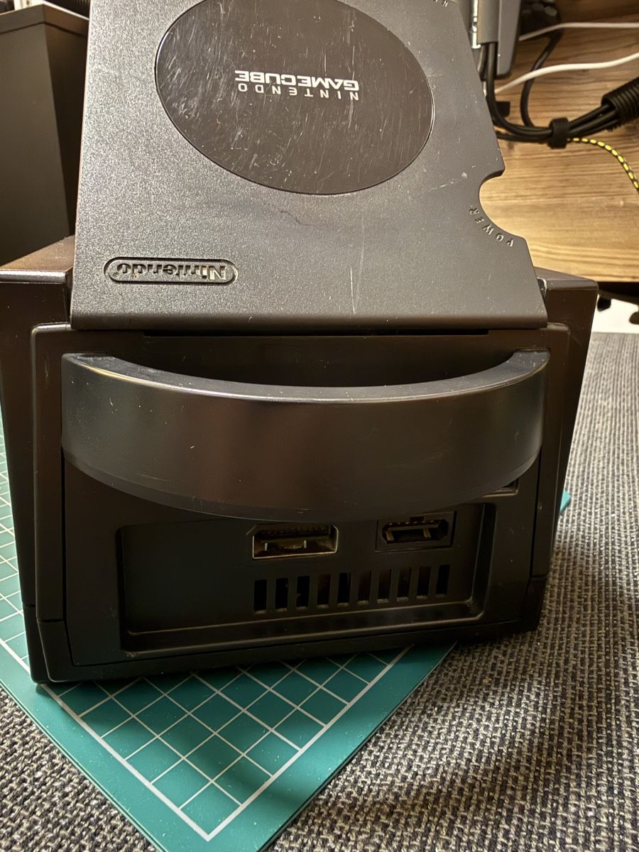 Nintendo Console: Nintendo GameCube Schwarz mit Controller inkl. Zubehör – Usato da Dottikon venduto da bend 4