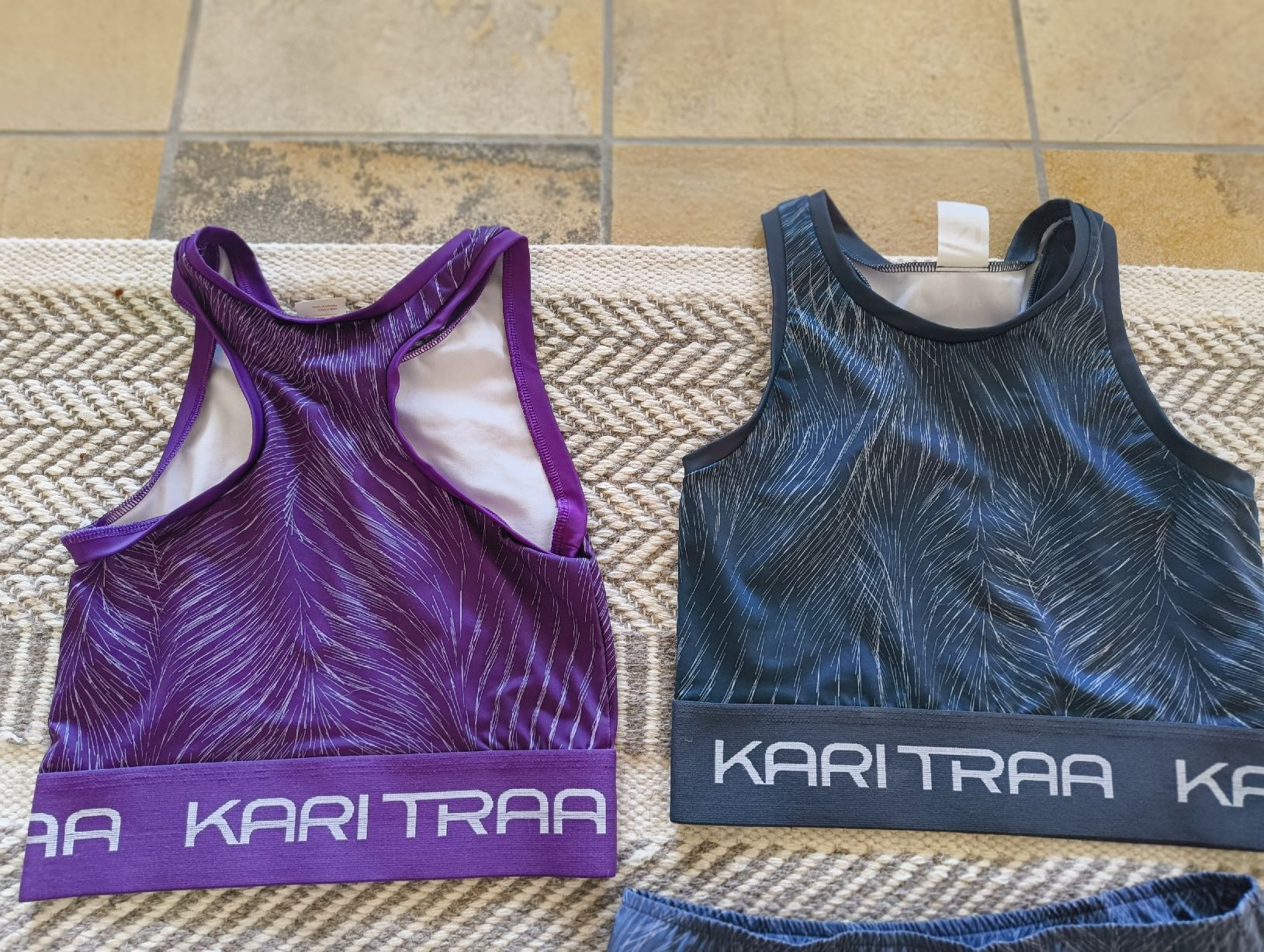 Lotti di vestiti: Kari Traa Sport Set XS/S – Nuovo (secondo la descrizione) da Stein am Rhein venduto da DaOhana 5