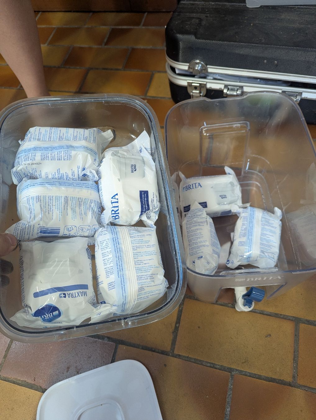 Sanitär: BRITA Wasserfilter mit Zapfhahn  – Gebraucht aus Oberuzwil von Mediabookdomi 1