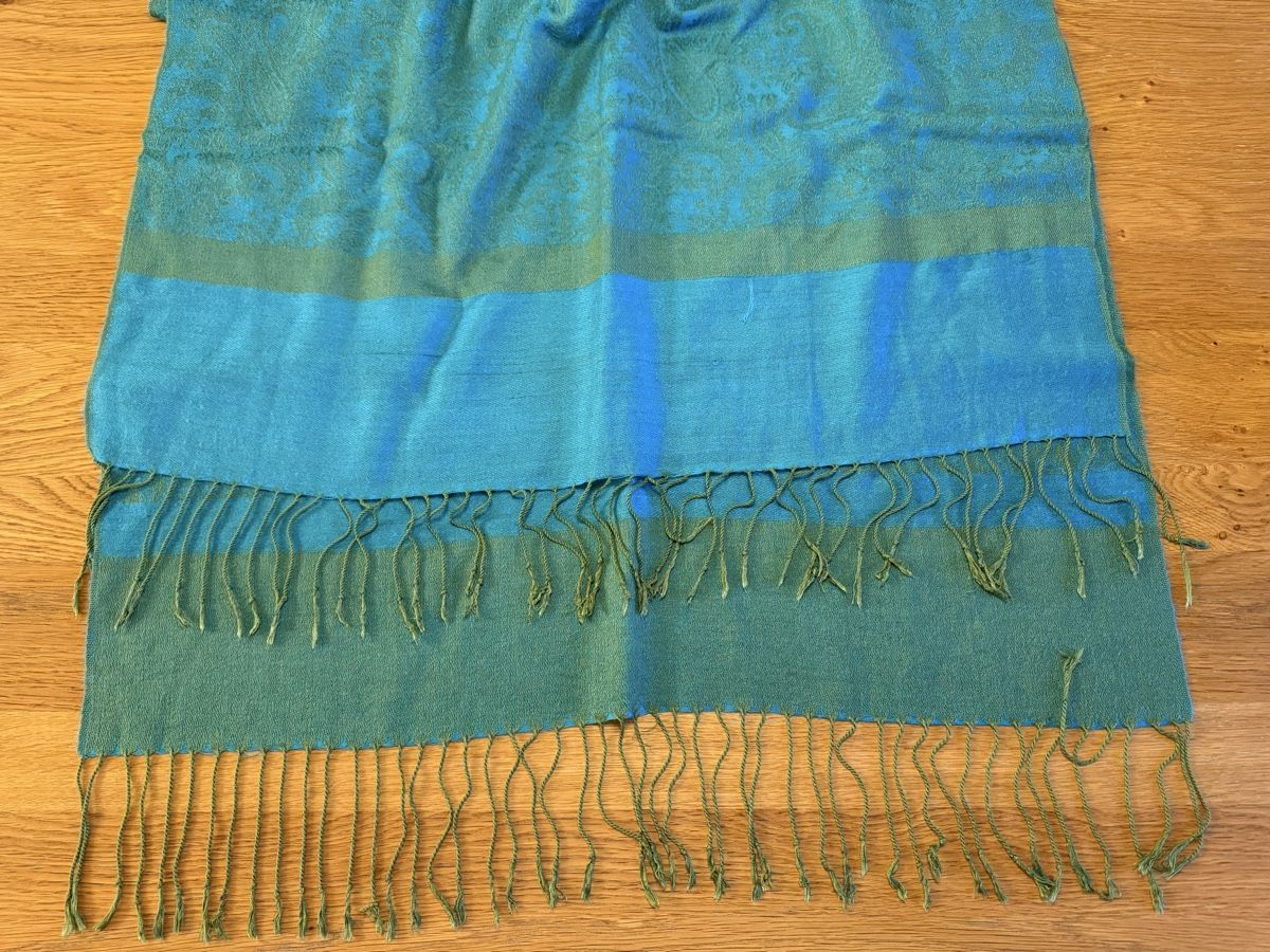 Foulards, Tücher & Schals: Türkiser warmer Schal, 67x190cm – Gebraucht aus zürich von greenmodul 1