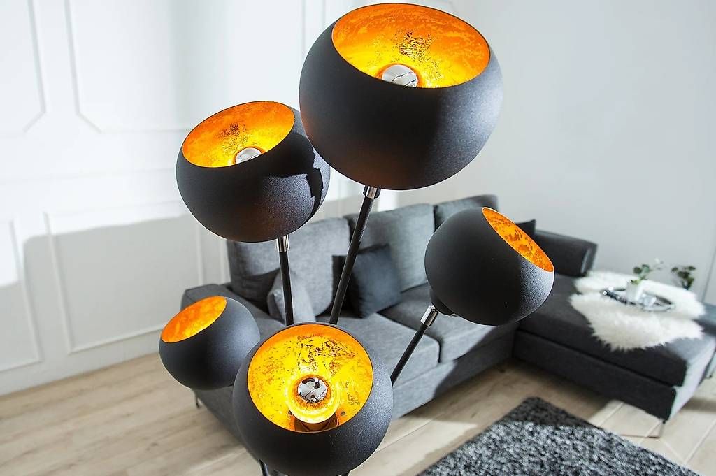 Lampade: Stehleuchte Lava 170cm schwarz gold – Nuovo e nell'imballaggio originale da Winterthur venduto da aredo