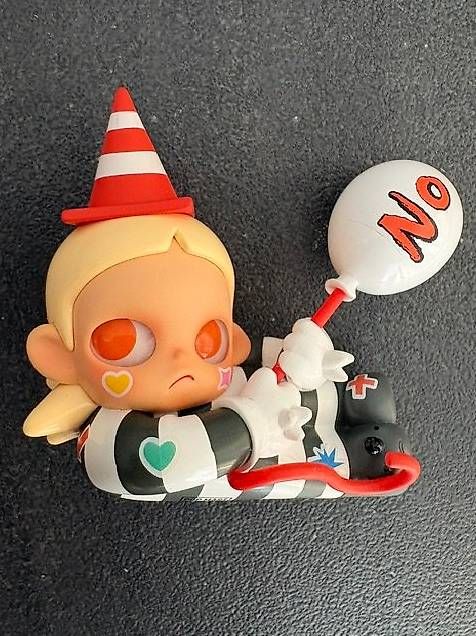 Figurines: Zsiga POP MART Figur – Neuf avec emballage d'origine à Zürich par Sonnenblume_65