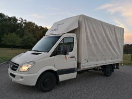 Mercedes 319 CDI Plane mit Hebebühne