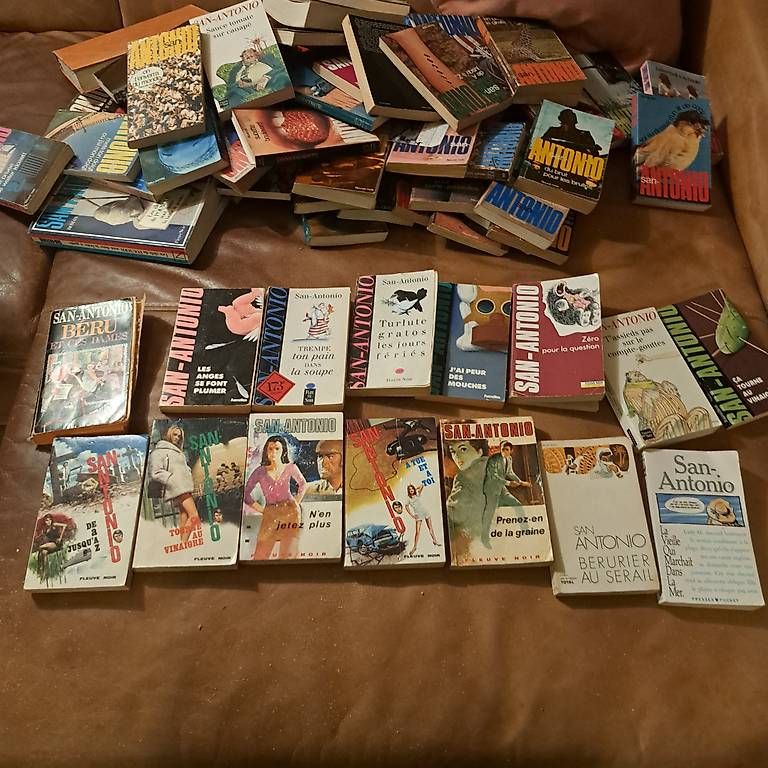 Libri: Collection San Antonio 104 tomes – Usato da Clarens venduto da gto_qlg5 2