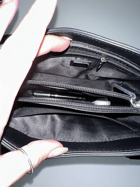 Sacs femmes: Guess mini bag – D'occasion à Mendrisio par esthetic111 2