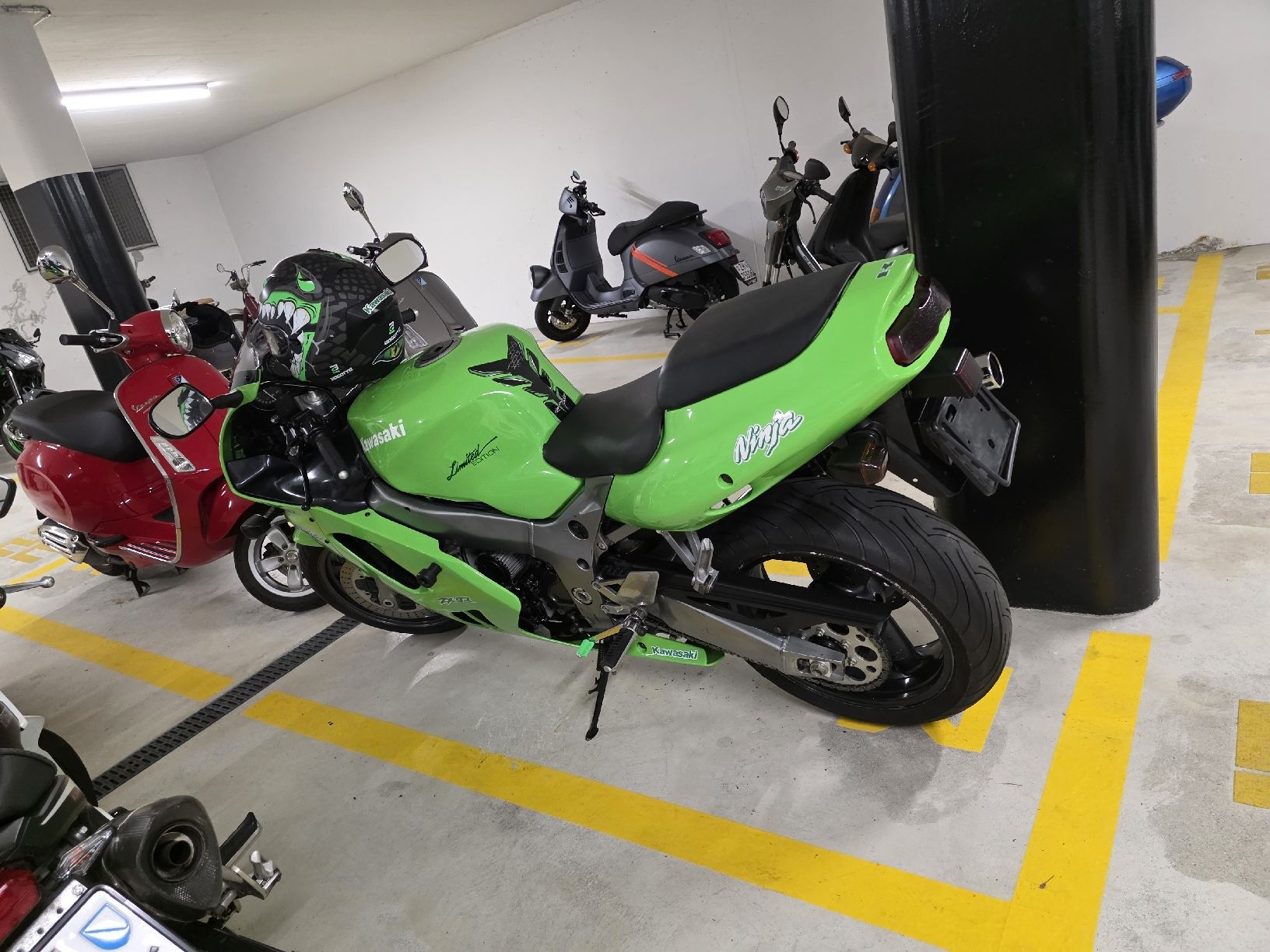 Kawasaki Strasse: Kawasaki Ninja ZX-9R – Gebraucht aus Zürich von Valj25 2