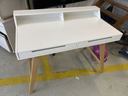 Skandi Schreibtisch mit integrierten Schubladen
