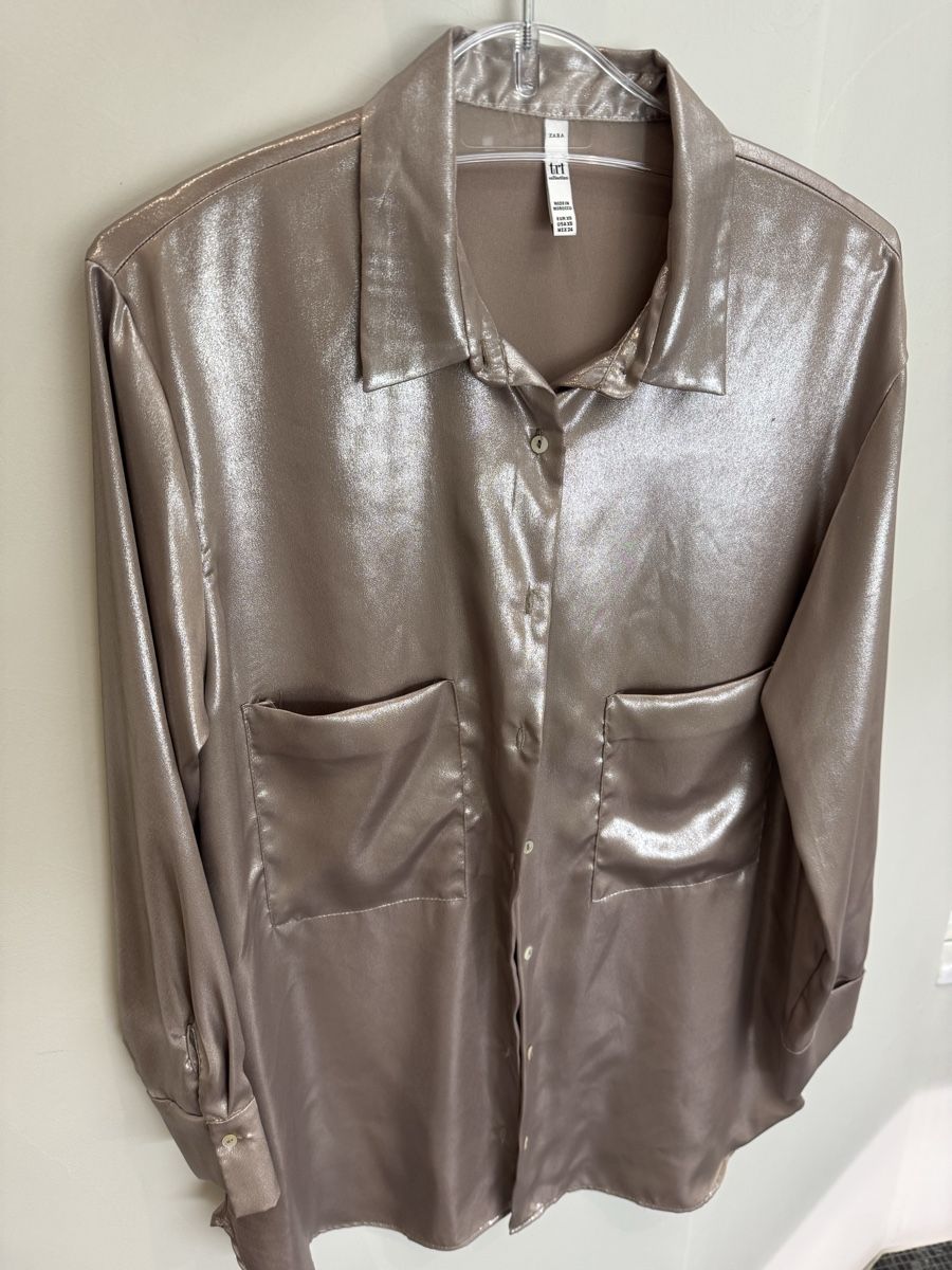 Zara Camicette: Zara Hemd, Glänzend, Gr. XS, Champagner Silber – Nuovo (secondo la descrizione) da Zürich venduto da Flo021000