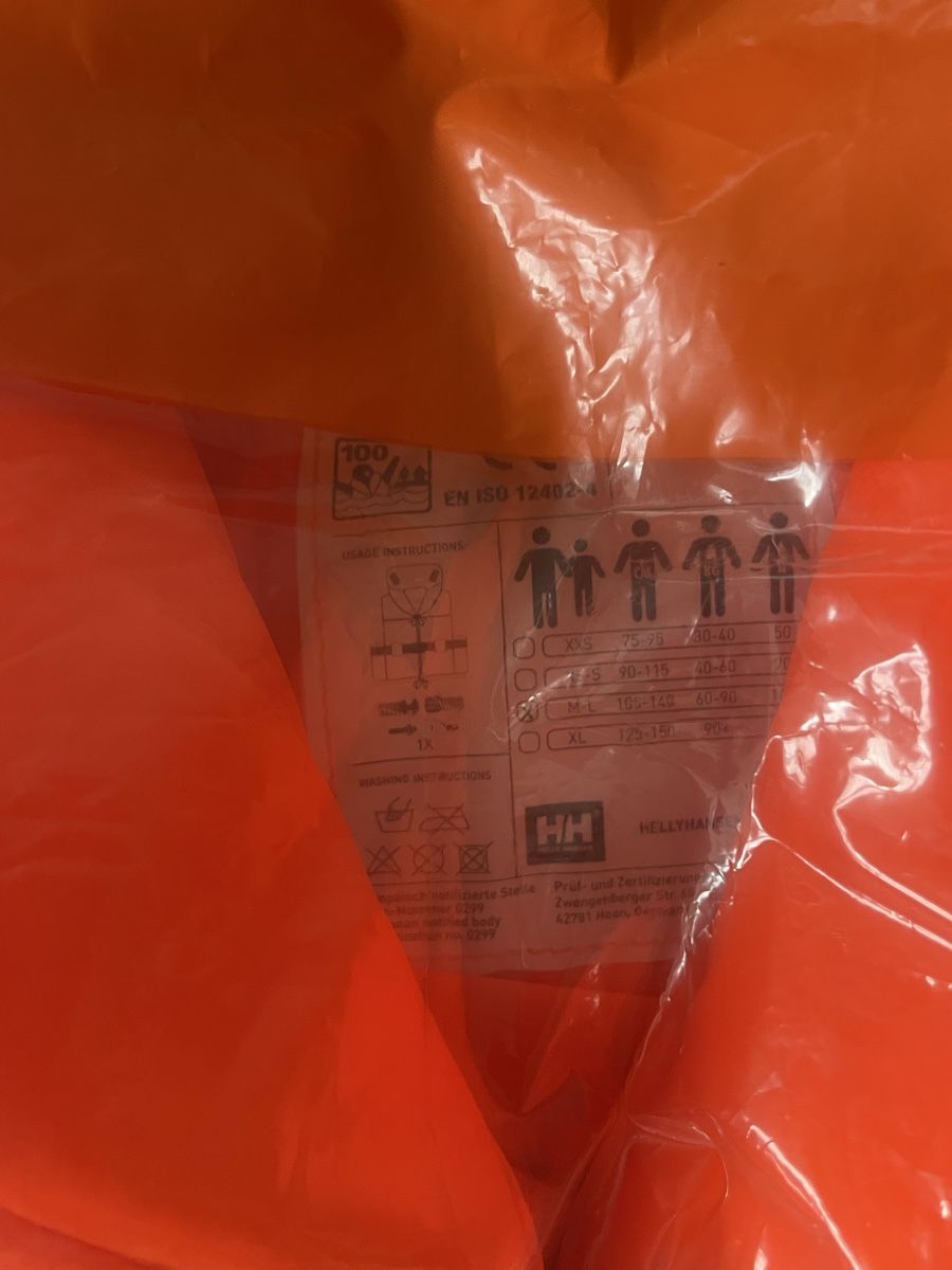 Helly Hansen Gilets de sauvetage: Rettungsweste Helly Hansen orange Grösse M -L. – D'occasion à Wil Sg par mil_r9gx 1