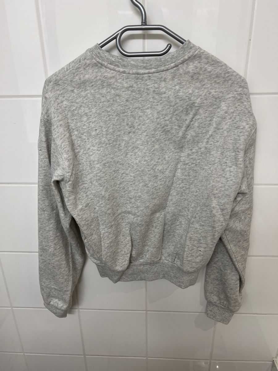H&M Completi & Tailleur: Micky Mouse Trainer (Kombi) – Usato da Jona venduto da n.ferrari 2